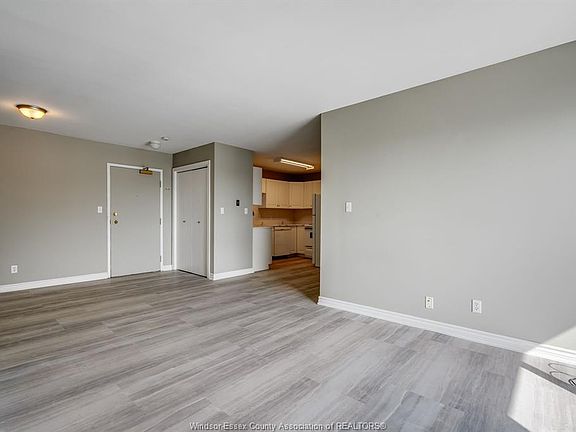 5th image of 44 Robson Rd #303