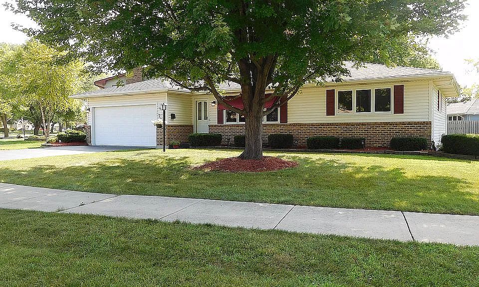 1st image of 1550 Crestwood Ct