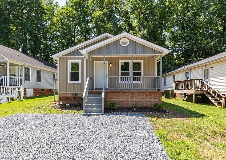 1st image of 5 Quad Oak Dr
