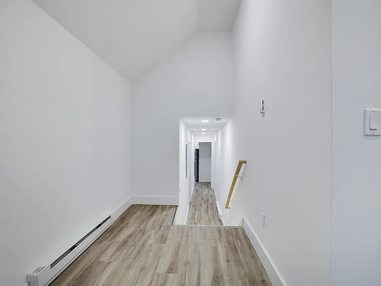 127 Evergreen Ln — Photo 37