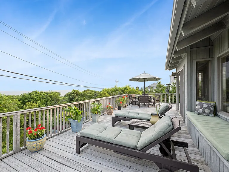 623 Old Montauk Hwy — Photo 8
