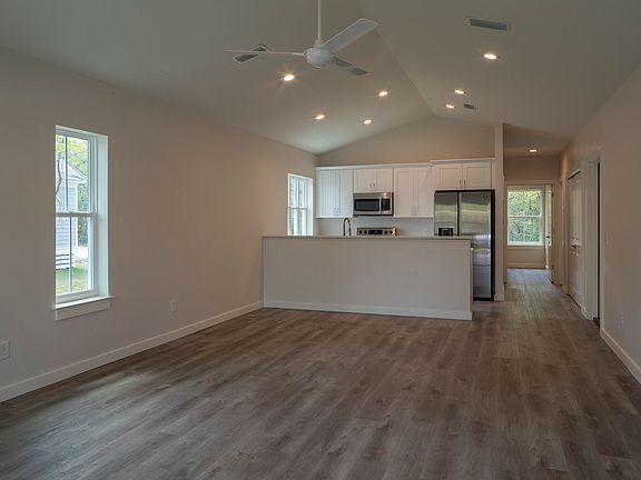 5th image of 540 E Picasso East Cir