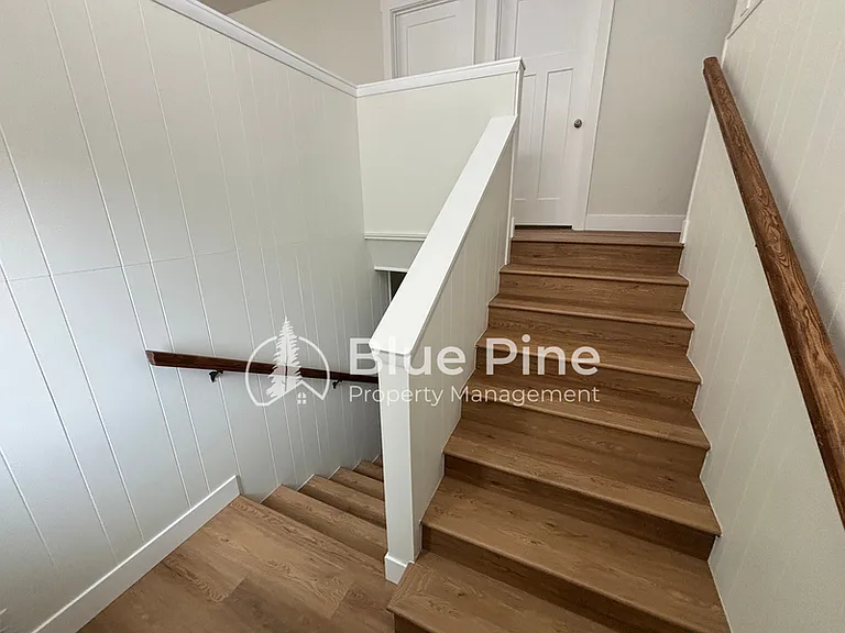 351 Yale Ave — Photo 2