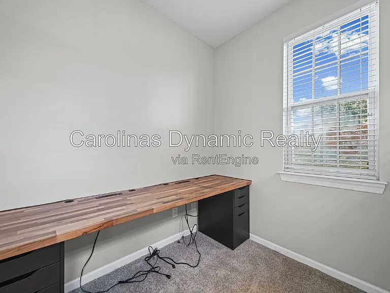 5470 Allison Ln — Photo 16