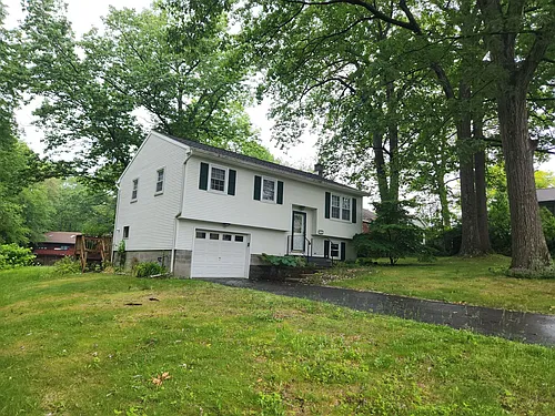 44 Upper Hillcrest Ave Photo 1