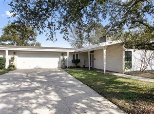 6249 Carlson Dr, New Orleans, LA 70122