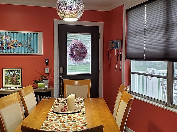 4th image of 2401 Ecuadorian Way APT 1