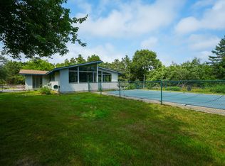 3 Danls Way, West Tisbury, MA 02575