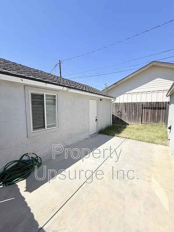 1 bed, 1.0 bath, 600 sqft, $1,250 — Photo 2