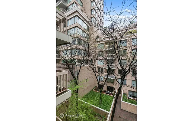 Rented by Douglas Elliman | media 37