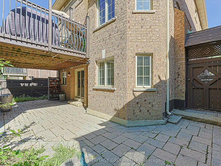 385 Maria Antonia Rd — Photo 2