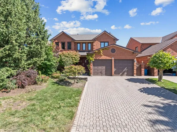 35 Kingswood Dr, Clarington, ON L1E 1G4
