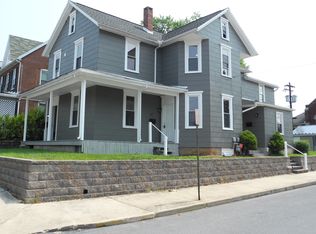 127 W North St, Waynesboro, PA 17268