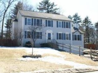 18 Harmony Ln, Hooksett, NH 03106