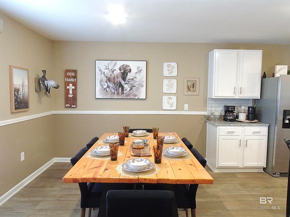 5th image of 14705 Forsythia Loop