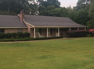 1207 Newitt Vick Dr, Vicksburg, MS 39183