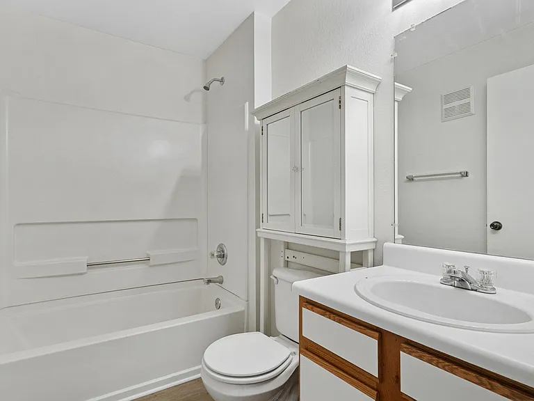 1221 Wren Ct #4-303 — Photo 15