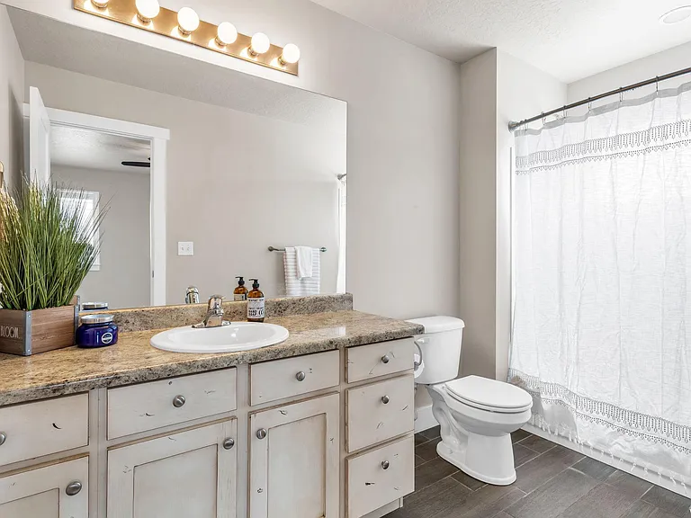 3140 W Manor View Dr — Photo 4