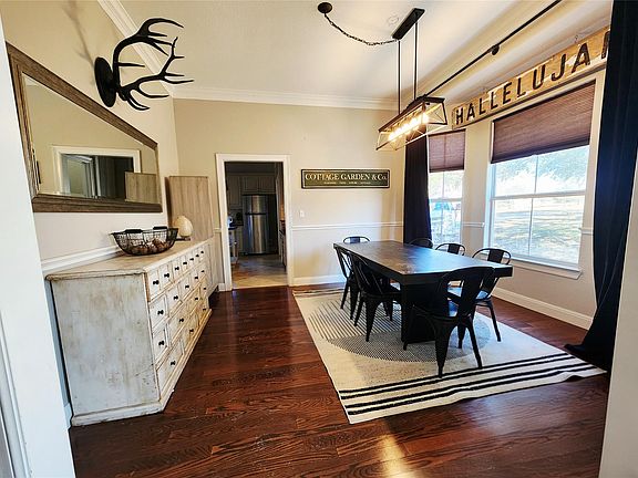 5th image of 152 Silver Hawk Ct