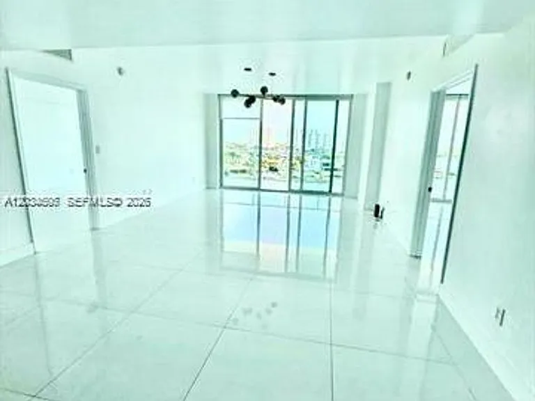 400 Sunny Isles Blvd #817 — Photo 3