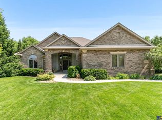 7533 Stevens Ridge Rd, Lincoln, NE 68516