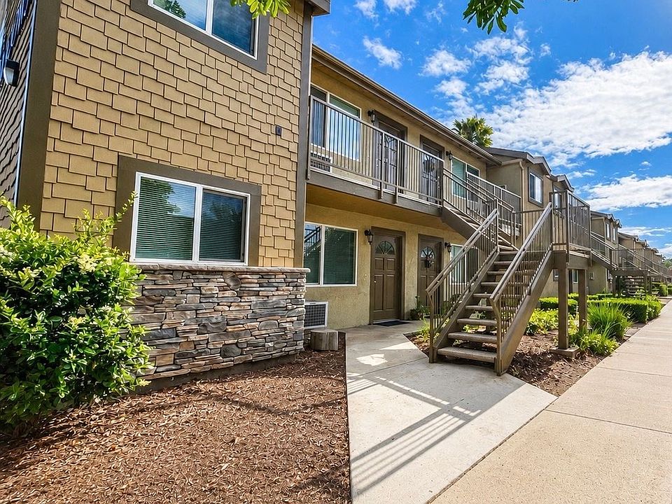 1st image of 1198-1200 S San Antonio Ave #17