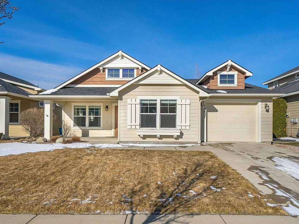 1st image of 19807 E Deschutes Ln