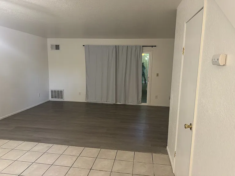 240 Bendorf Dr #9 — Photo 3