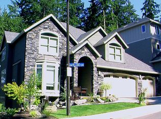 12902 SW Hillside Ter, Tigard, OR 97223