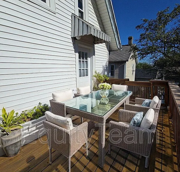 128 N River St #B — Photo 2