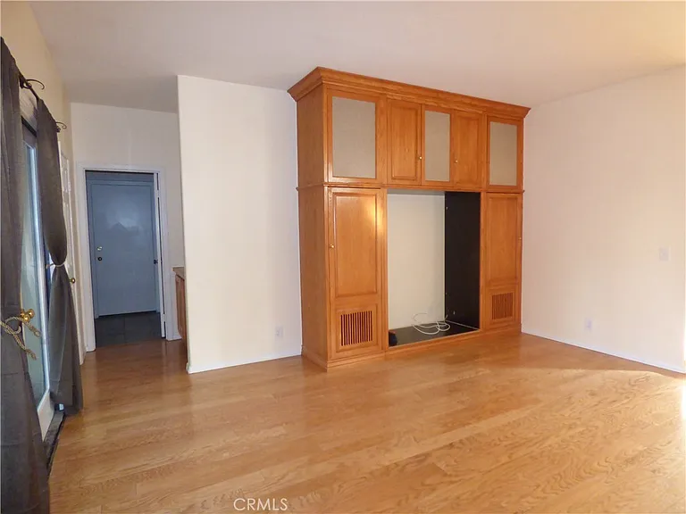 516 Monteleone Ave — Photo 6