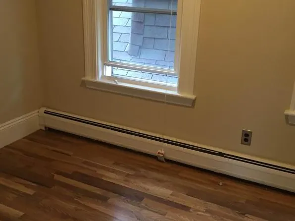 27 Falcon St #3, Boston, MA 02128