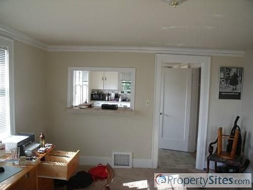 4th image of 3257 Fuhrman Ave E