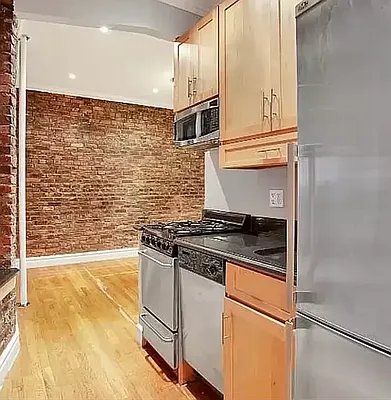 Rented by REAL New York | media 6