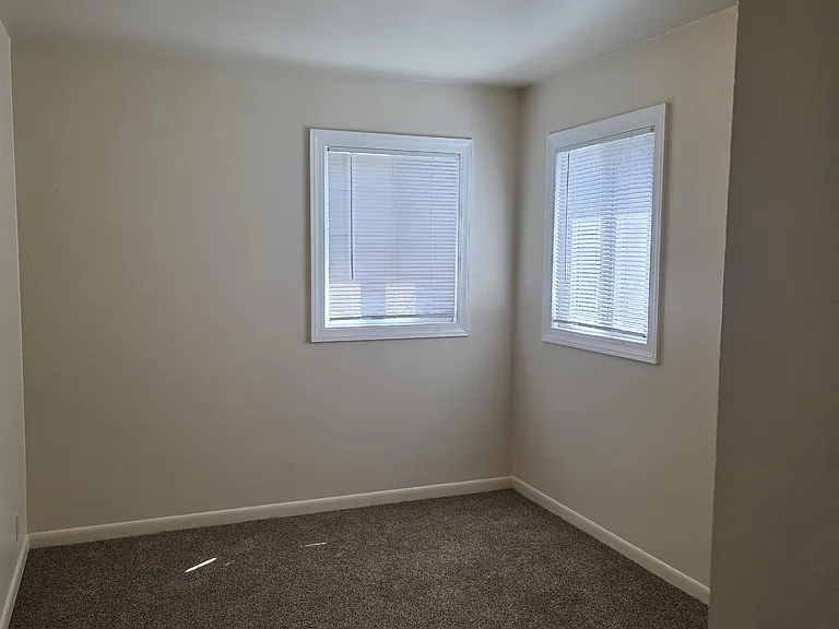238 Terry Ave — Photo 9