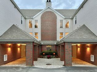 4 Schooner Ridge Rd APT 8, Bath, ME 04530