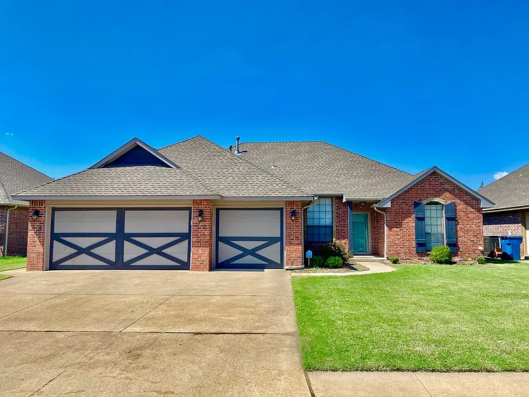 2225 Washita Trl — Photo 1