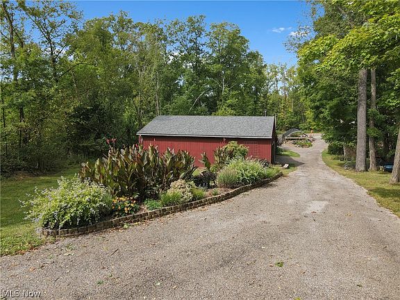 5th image of 7878 Prouty Rd