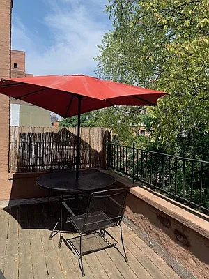 Rented by Eclipse Real Estate Group | media 18