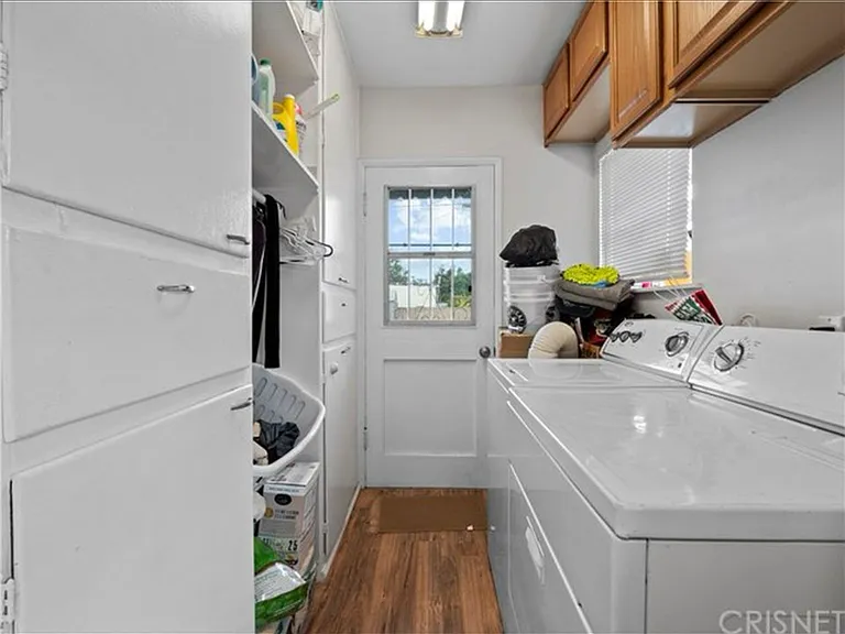 1717 E Jackson St — Photo 3