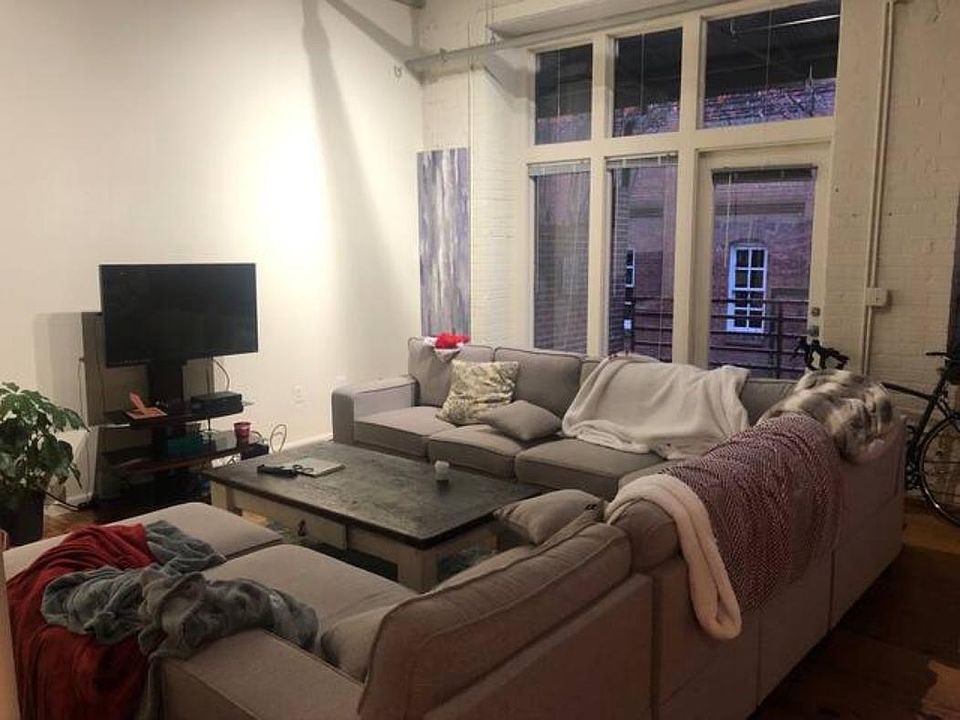 1st image of 610 W Morgan St #105