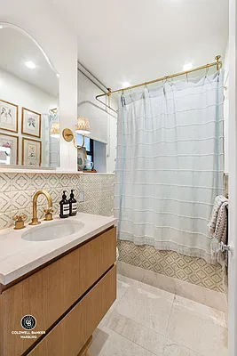 Sold by Coldwell Banker Warburg | media 7