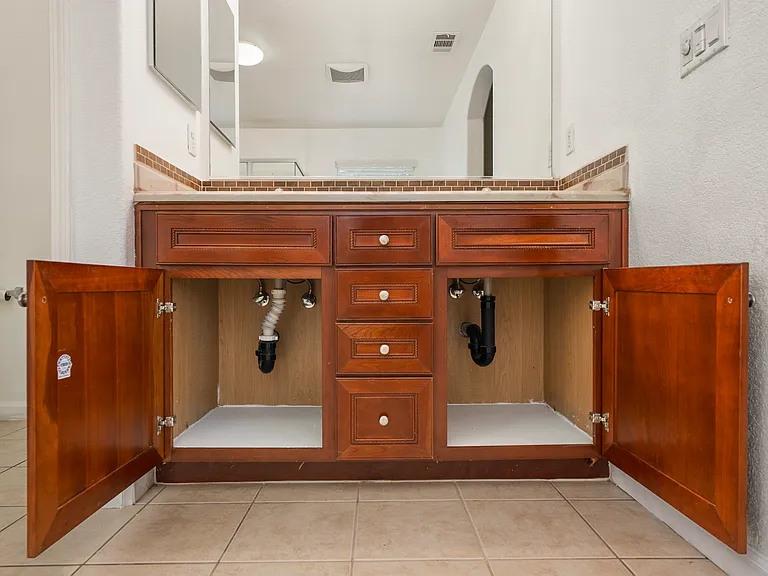 241 Picasso Cir — Photo 17