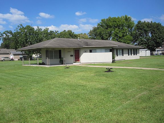 2nd image of 1320 Avenue L