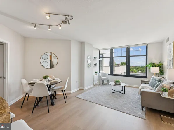 1021 N Garfield St APT 930, Arlington, VA 22201