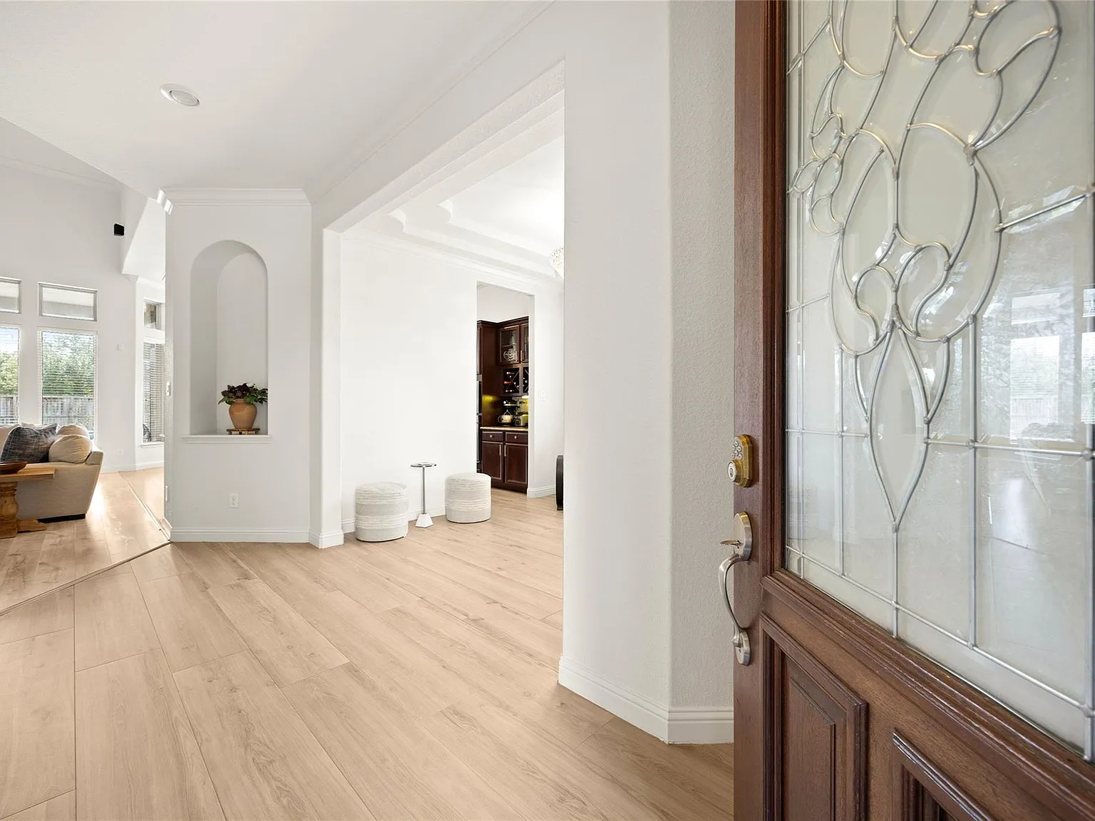 5 bed, 4.5 bath, 3291 sqft, $4,200 — Photo 4