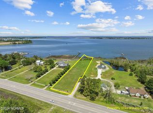 101 Bay Shore Ct, Maple, NC 27956