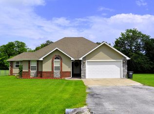 4436 S 88th Rd, Bolivar, MO 65613