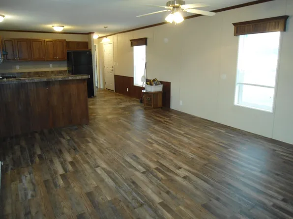 329 Grand View Ave, Lewistown, MT 59457