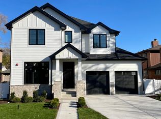 1817 Courtland Ave, Park Ridge, IL 60068